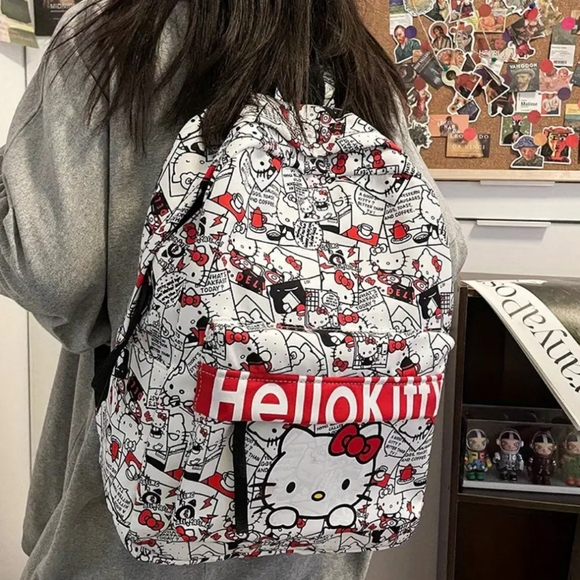 Hello Kitty Backpack - Picture 8 of 10